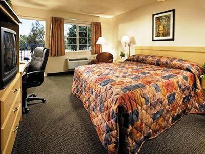Rodeway Ontario Mills Mall 3*